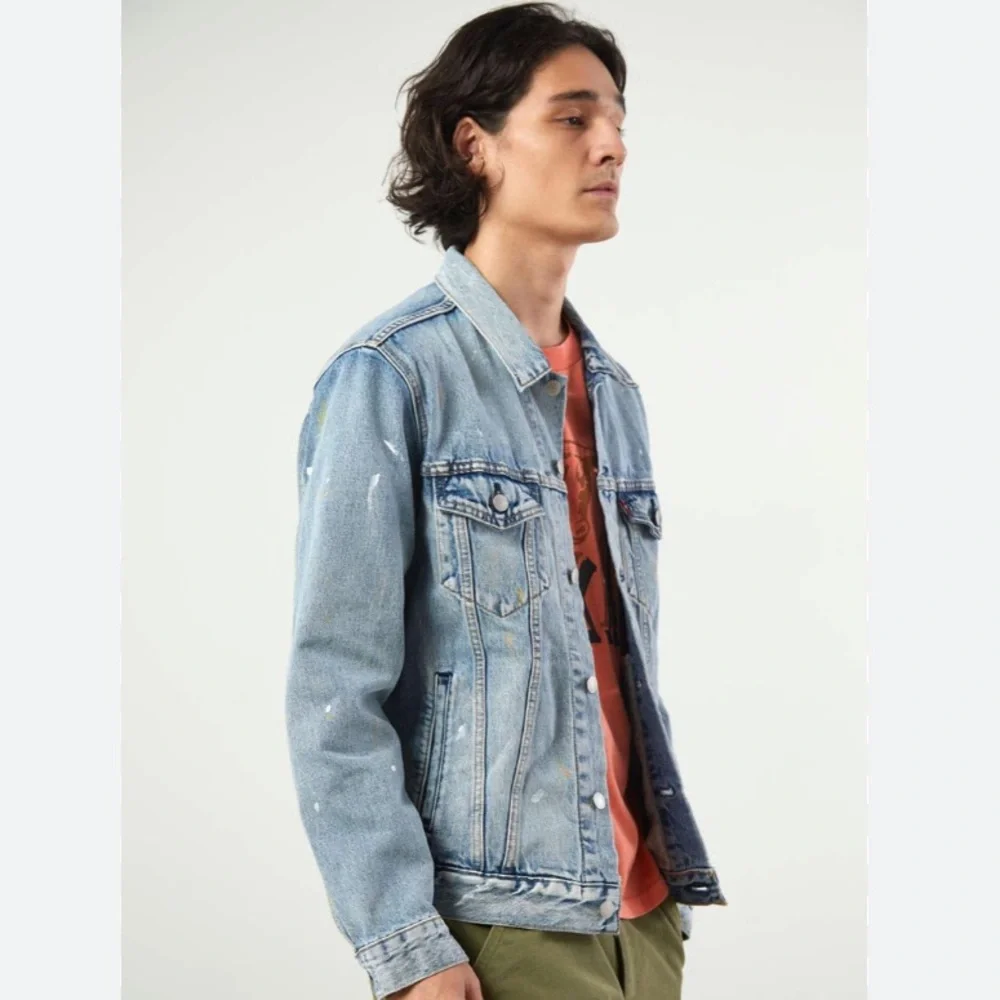 Levi’s | NWT Paint Splatter Denim Jean Jacket Medium Vintage Trucker Relaxed Fit